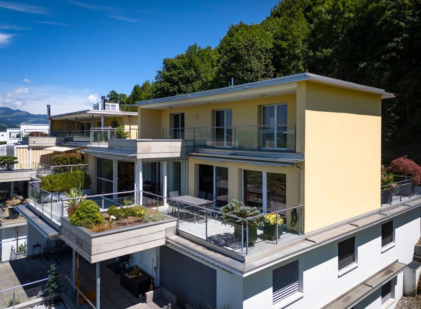 Grosszügige 4.5-Zimmer-Maisonette mit Wintergarten