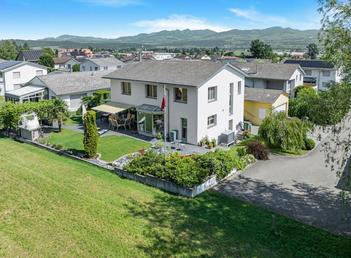 6.5-Zimmer-Einfamilienhaus mit Sauna und Doppelgarage